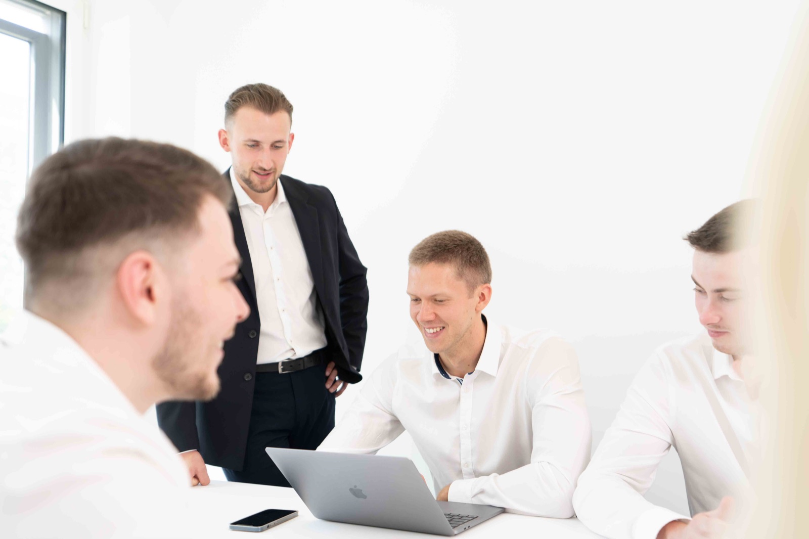 HealthGrow-Team bei der gemeinsamen Umsetzung einer Wachstumsstrategie